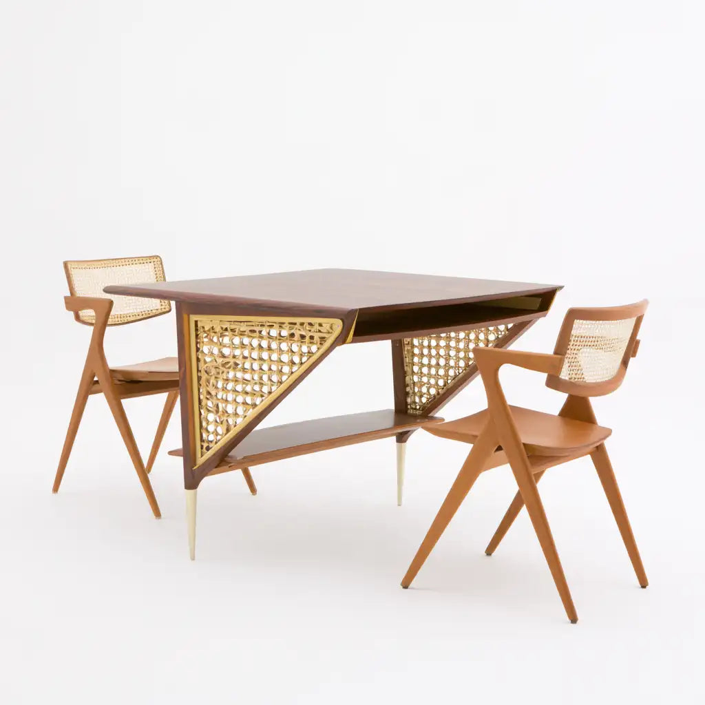 Set tavolo e sedie dalla forma compatta, beige, per la casa